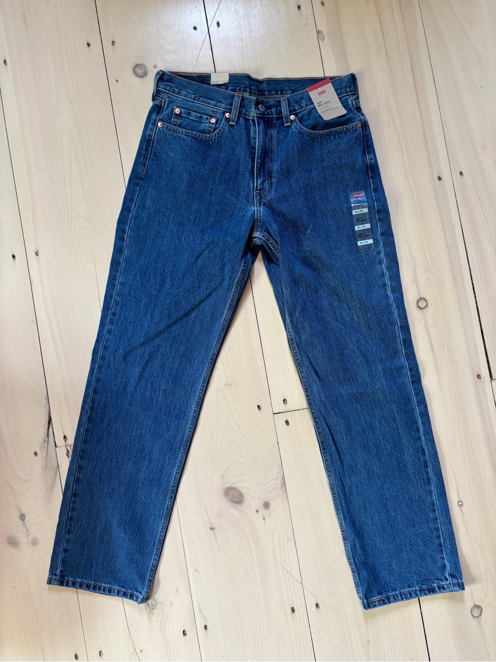 Levi's Dark Blue 550